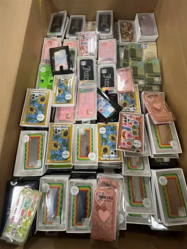 Assorted iPhone Cases Retail