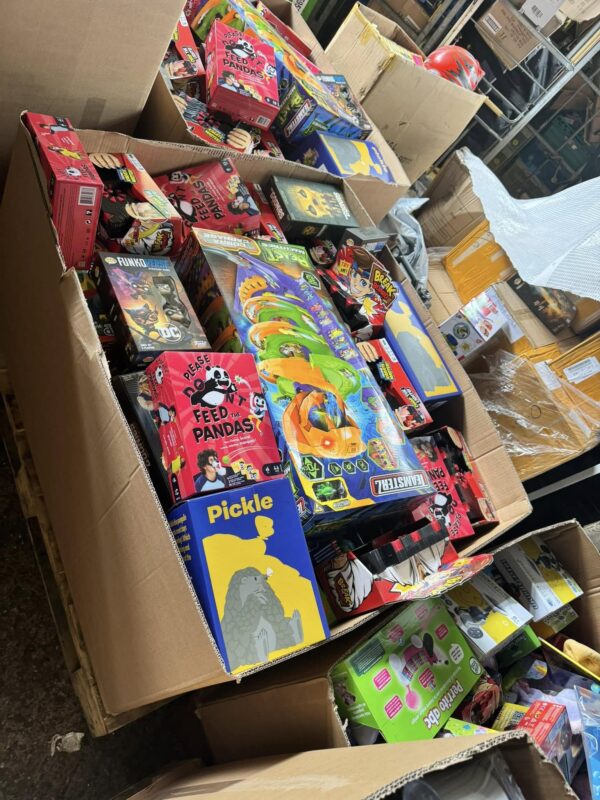 buy toy pallets USA bulk deals