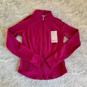 clothing lululemon athletica