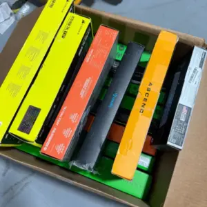 Defective Keyboards – 15 Items – €2,204.47 MSRP – BOX – SALVAGE