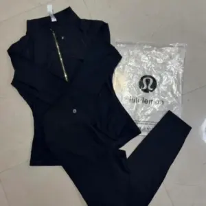 lululemon athletica australian sports clothing