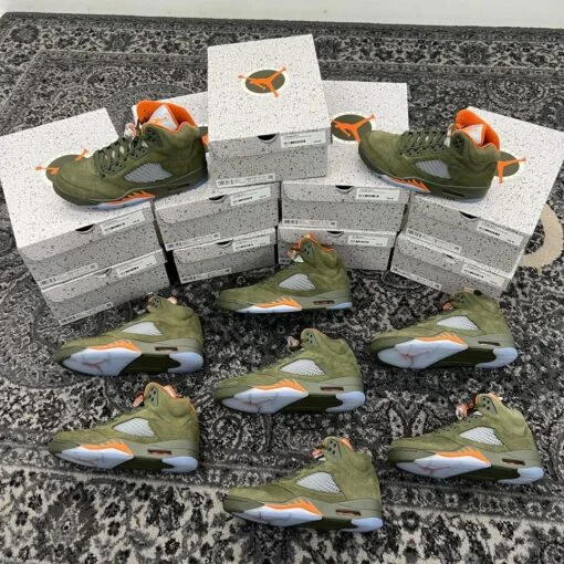 wholesale sneaker pallets truckload