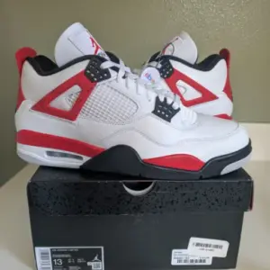 sneaker liquidation pallets